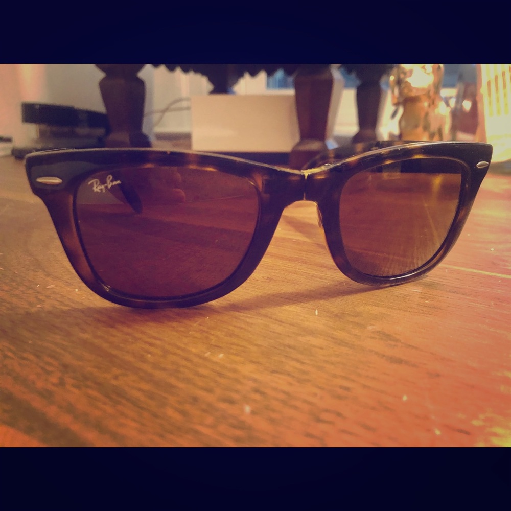 Fold Up Ray-Ban Wayfarer Sunglasses